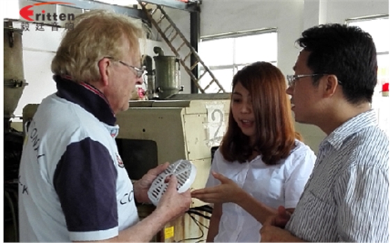 選喇叭音箱-音效好壞與大小無關 選喇叭音箱-音效好壞與大小無關