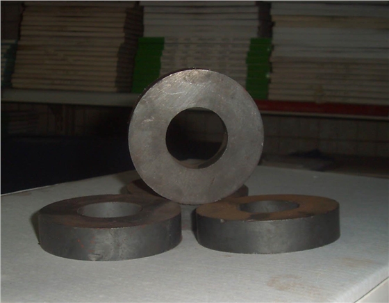 汽車?yán)?/></a></p><p><span style=