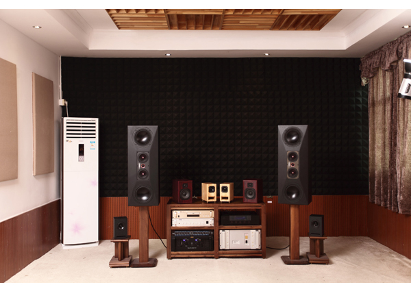 毅廷音響試聽(tīng)室